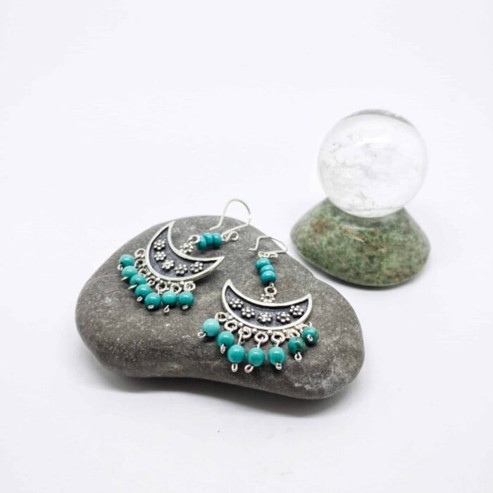 Aretes Hindú Luna con Piedras Colgantes